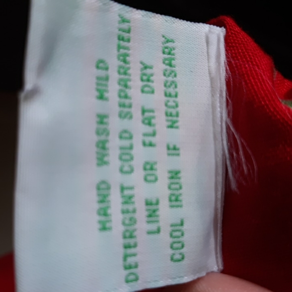 PINAPPLE MOON OVERSIZED RED HIBISCUS SCARF - Picture 4 of 5